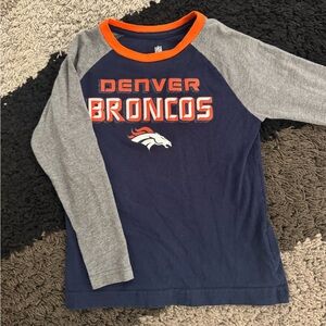Kids size XS 4/5 Denver Broncos long sleeve tee